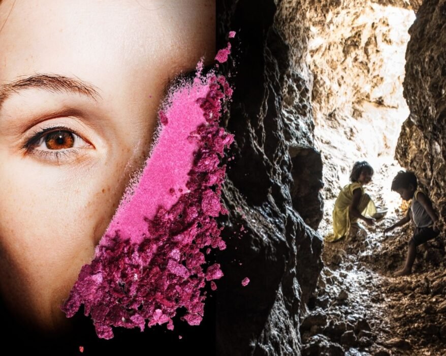 Children working in Mica mines in India